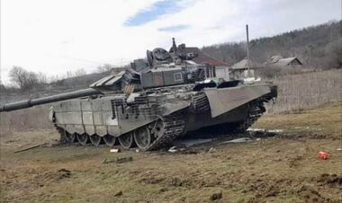 Російська армія за війну в Україні втратила майже 15 тисяч солдатів