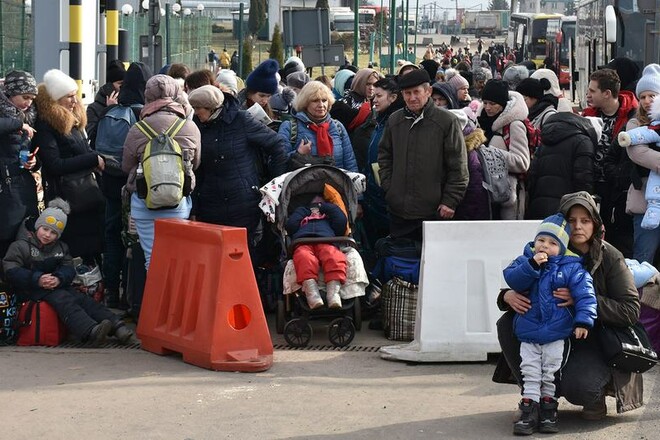 Подоляк розповів, скільки українців вимушено покинули свої міста