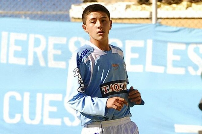 Він став професійним футболістом у 12 років, а в 21 опинився на узбіччі