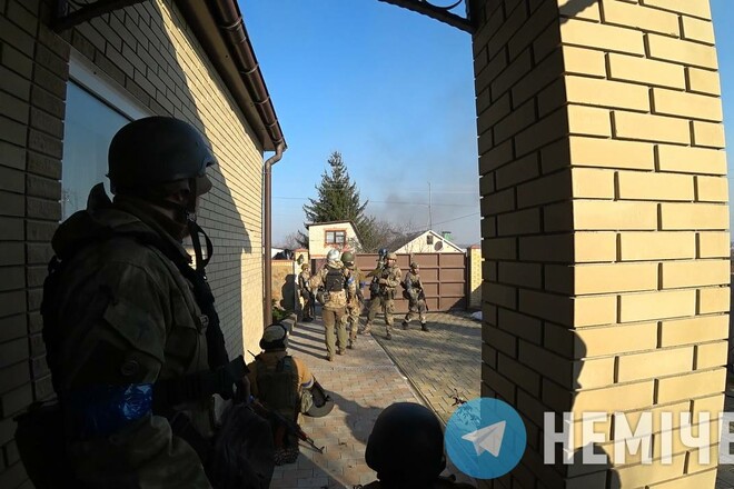 Українські військові звільнили селище на околиці Харкова
