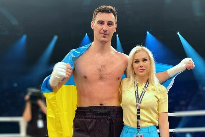 ВИДЕО. Украинец Захожий нокаутировал грека в первом раунде