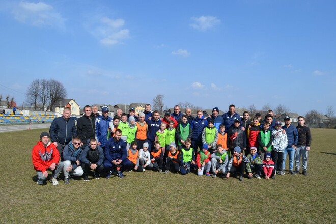 Динамівці зіграли матч із юними футболістами з Галича