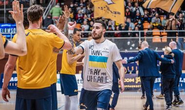 Игрок сборной Украины в Финляндии призвал остановить войну