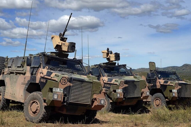 Австралія передала Україні 20 бронеавтомобілів Bushmaster