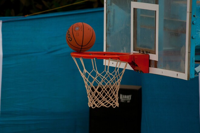 Первые игры баскетбольного сезона: что учесть перед тем, как сделать ставку