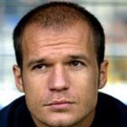 Басинас подумывает перебраться в Англию