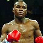 Мейвезер предлагает Хаттону 9 миллионов за бой в США