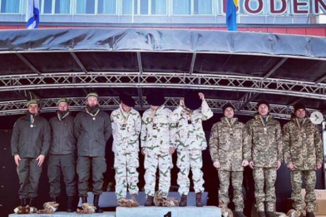 Украинские биатлонисты завоевали бронзу ЧМ среди военных в командном зачете