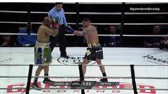 Рой Джонс в 54 года вышел на ринг против звезды UFC. Проиграл, но достойно