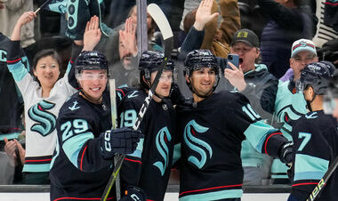 НХЛ. Сіетл вперше вийшов у плей-оф, перемоги Айлендерс та Піттсбурга