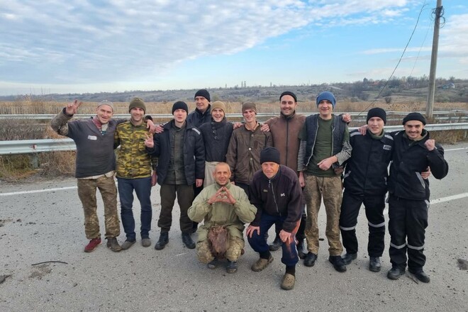 ФОТО. Украина вернула из плена еще 107 военнослужащих