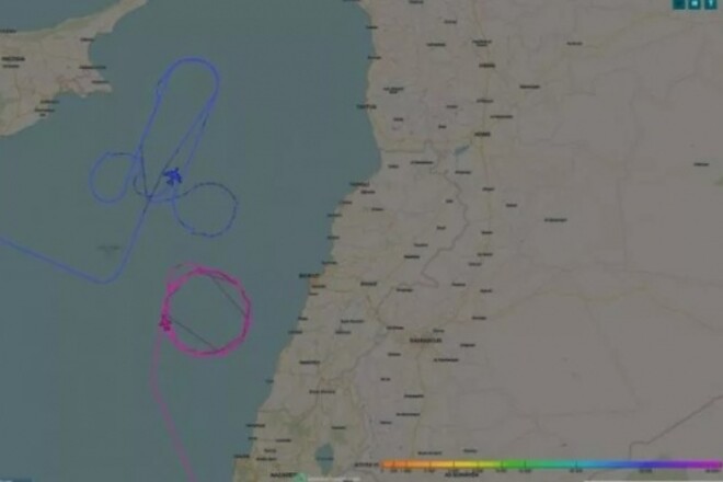 Військовий літак США намалював у небі, куди йти співробітникам авіабази рф