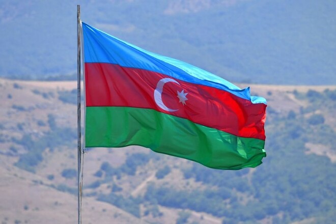 Команда Азербайджану знялася з ЧЄ з важкої атлетики