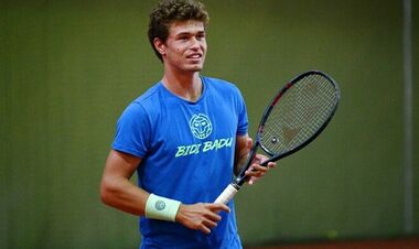 Ваншельбойм и Белинский стартовали с побед на турнирах ITF