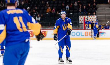 ЧМ по хоккею. Украина в матче с 11 шайбами обыграла Эстонию