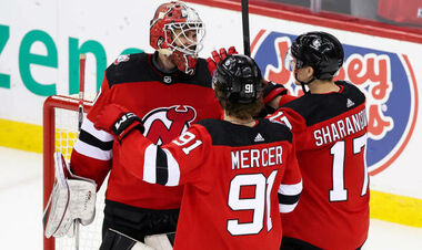 НХЛ. Нью-Джерсі розібрався з Рейнджерс і вийшов у другий раунд