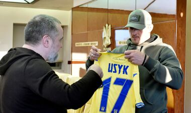 Александр Усик стал амбасадором сборной Украины по футболу