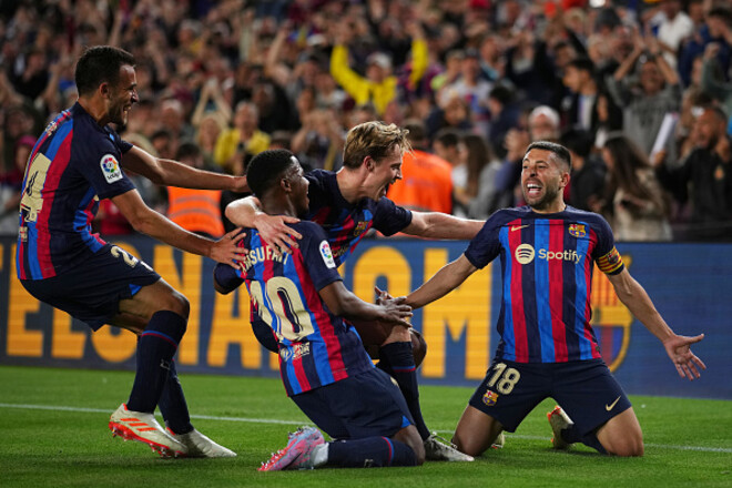 Барселона в большинстве вырвала победу у финалиста Кубка Испании на 85-й