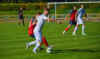 Металлург-2 – Звягель. Смотреть онлайн. LIVE трансляция