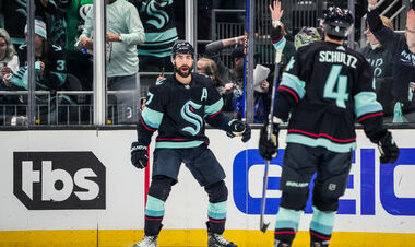 НХЛ. 8 шайб Нью-Джерсі, Флорида за крок від фіналу Сходу, успіх Сіетла