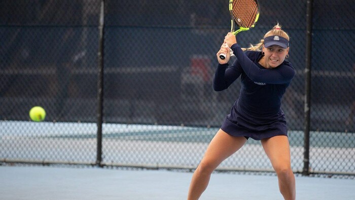 ФОТО. Стародубцева похвалилася фігурою у купальнику біля басейну у Флориді