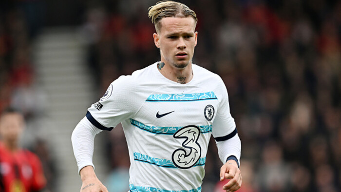 ФОТО. На фоні чуток про відхід з Челсі. Срна зустрівся з Мудриком в Англії