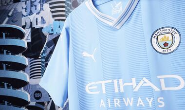 ФОТО. Манчестер Сити представил домашнюю форму на следующий сезон