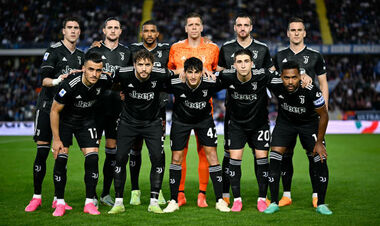 Мінус 10 для Ювентуса, зникнення Львова, гонорар Ломаченка за Хейні