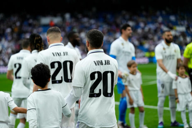Все игроки Реала вышли на игру с номером 20, чтобы поддержать Винисиуса