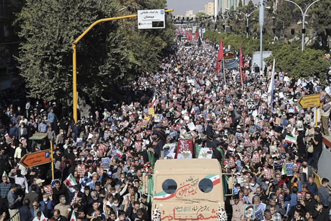 Дикая страна. Парламент Ирана принял решение казнить 14 тысяч протестующих