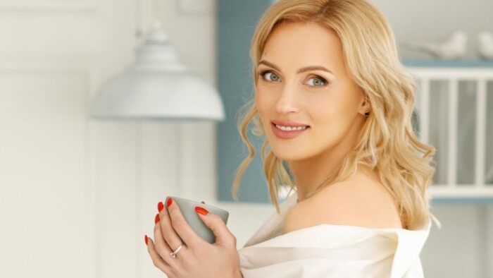 ФОТО. Саладуха поділилася яскравими знімками в день свого народження