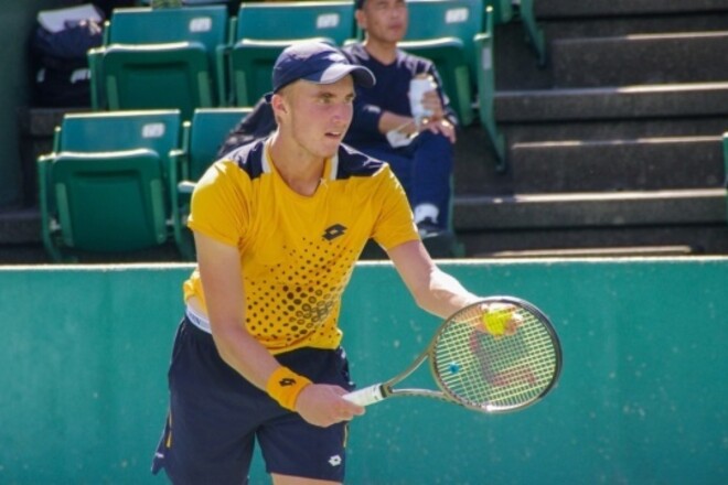 Украинский теннисист завершил выступления на юниорском Ролан Гаррос 2023