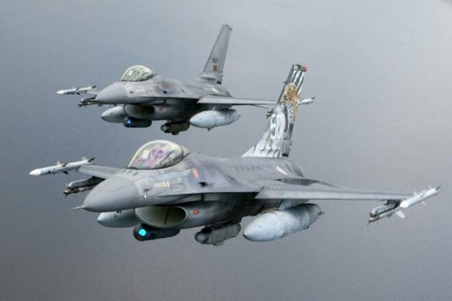 «Был день счастья». Зеленский рассказал о поставках самолетов F-16