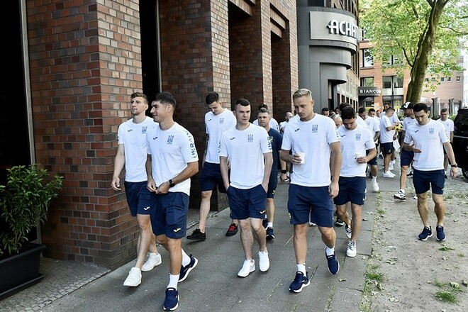 ФОТО. Збірна України здійснила прогулянку перед матчем з Німеччиною