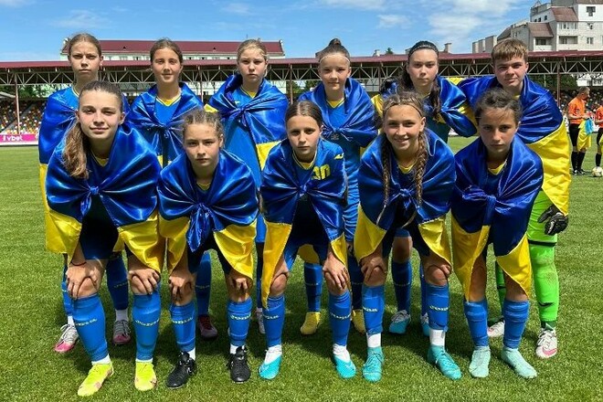 Женская сборная Украины WU-15 сыграла вничью с Рухом