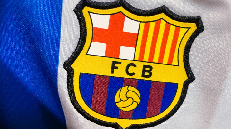 Барселона може продати 49% акцій клубу