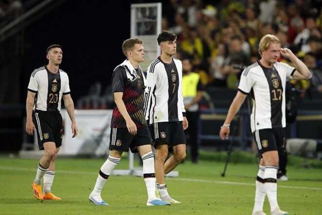 Германия уступила Колумбии, Сенегал обыграл Бразилию, 10 голов Малайзии