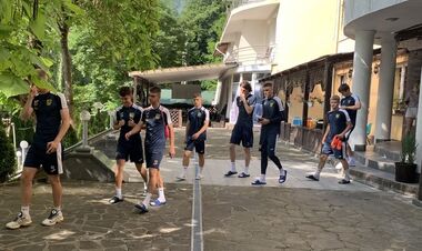 Металлист начал учебно-тренировочные сборы в Закарпатской области