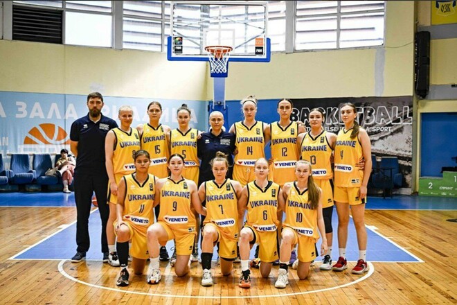 Женская сборная Украины U-18 уступила Болгарии на старте Евробаскета