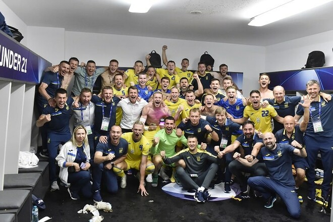 ВИДЕО. Украина U-21 вышла в полуфинал Евро. Раздевалка после матча