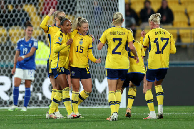 Жіночий ЧС. Швеція розгромила Італію і вийшла до плей-оф