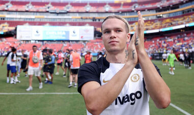 ВІДЕО. Дальним ударом. Мудрик забив красивий гол на тренуванні