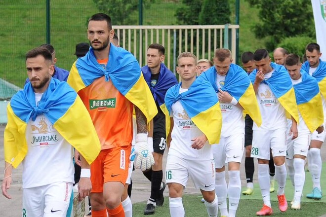 Карпати сенсаційно вилетіли з Кубка України