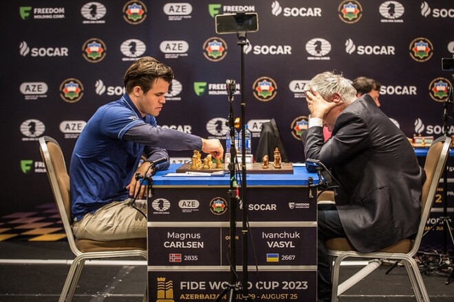 Іванчук програв Карлсену першу партію 1/8 фіналу Кубка світу з шахів