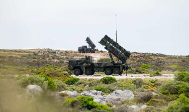 Во время ночной атаки ПВО сбила 16 ракет