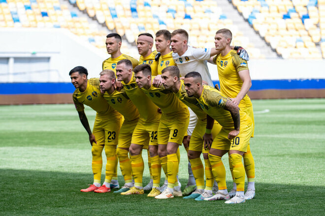 Піхальонок і Філіппов – в основі Дніпра-1 на матч зі Славією