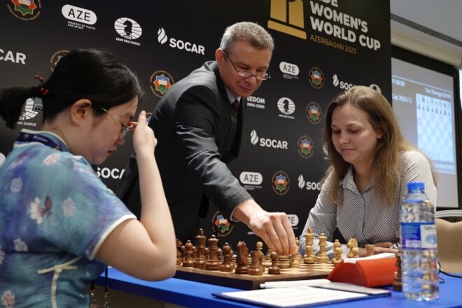 Музычук выиграла у экс-чемпионки мира первую партию матча за 3-е место КМ