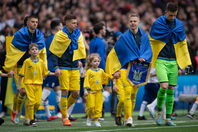 ФОТО. Наш славный желто-синий. Звезды спорта с флагом Украины