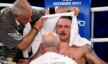 ДЮБУА: «Усик не схватился за яйца, его скрутило после удара по корпусу»