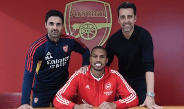 ОФІЦІЙНО. Арсенал продовжив контракт із захисником